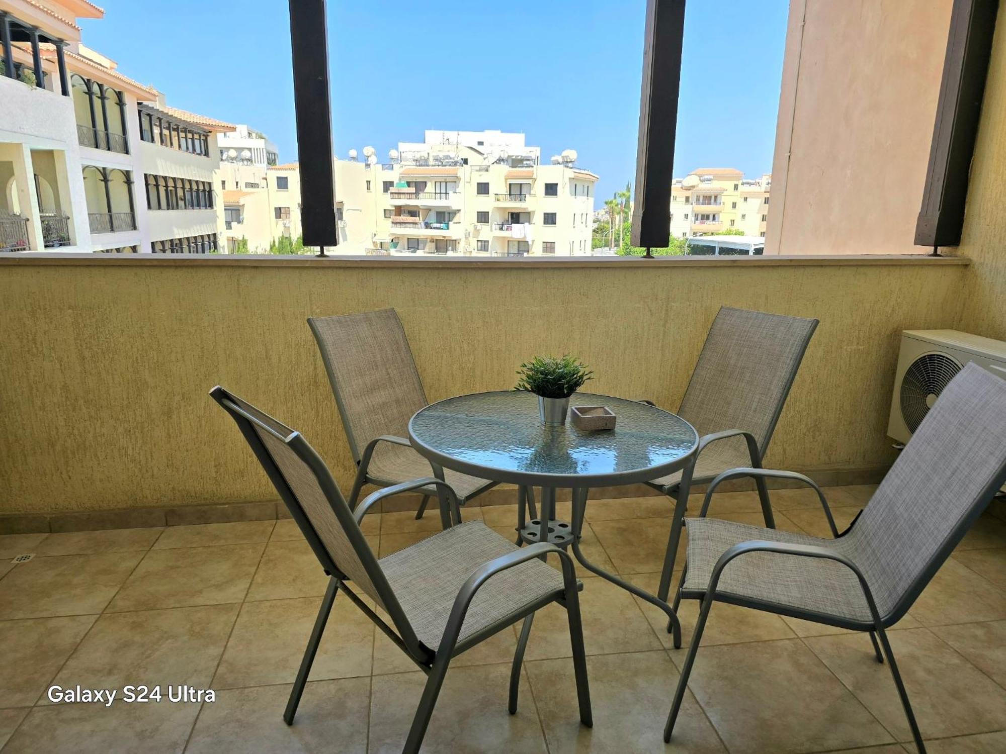 Queen Anna'S Dream 1 Bedroom Apartment 파포스 외부 사진